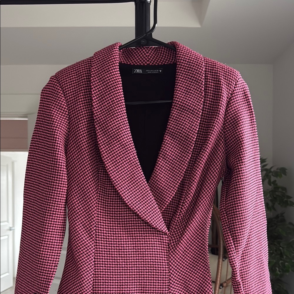 Zara Women's Pink Houndstooth Jacket Dress